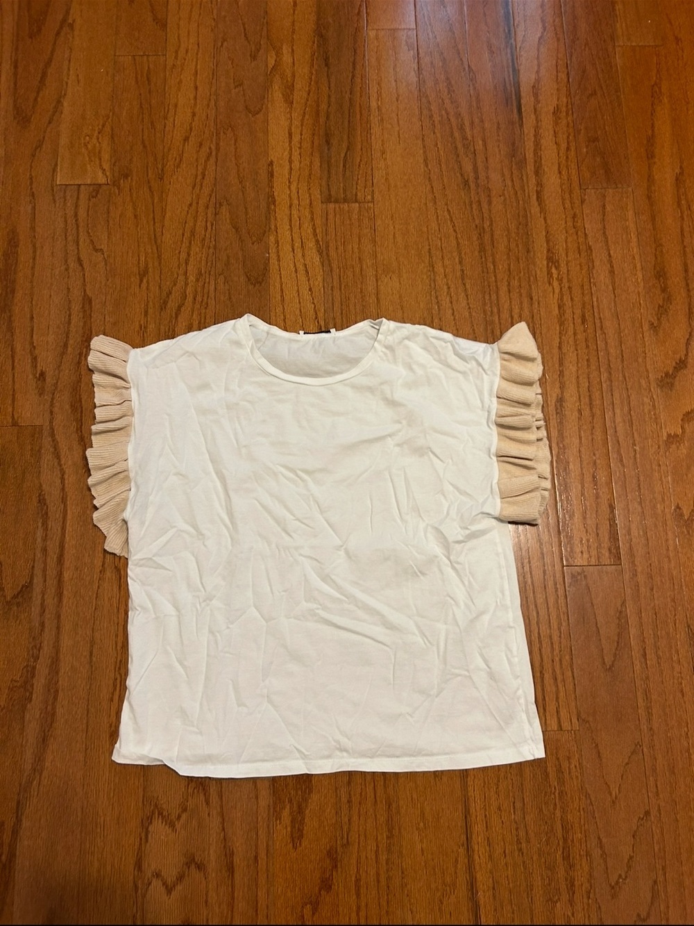 Zara White Flutter Sleeve Top Size L | Ruffle Sleeve Blouse | Feminine Chic - Picture 3 of 5